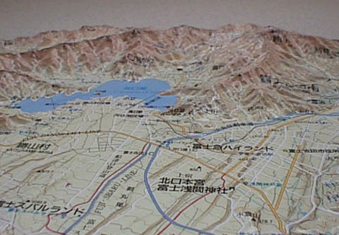 日本の名峰、富士山から河口湖方面を眺めた立体地図