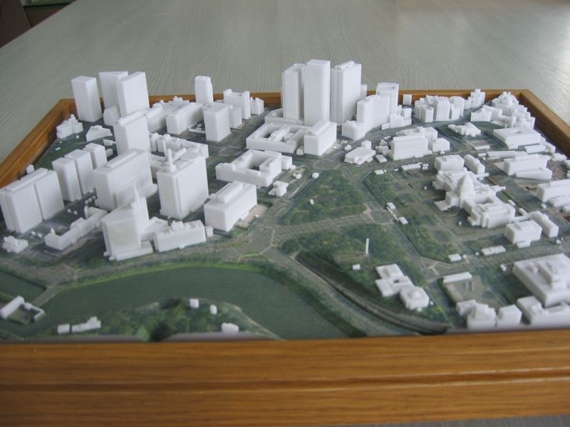 都市モデル製作写真（皇居から警視庁、国土交通省、国会議事堂方面）