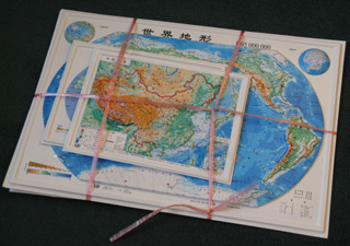 中国製世界立体地図