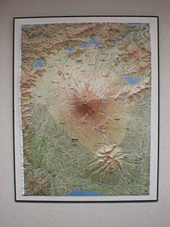 日本の名峰、富士山立体地図 全体写真（正面）
