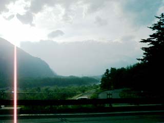 曇りの爺ヶ岳写真