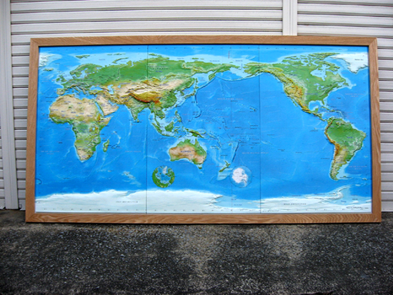 立体世界地図の写真